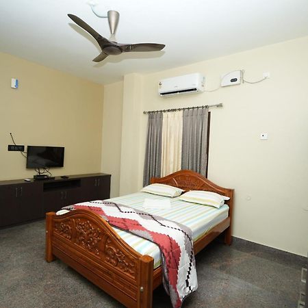 Goutham Residency Hotel Kadalur ภายนอก รูปภาพ