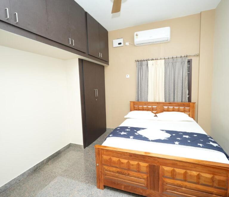Goutham Residency Hotel Kadalur ภายนอก รูปภาพ