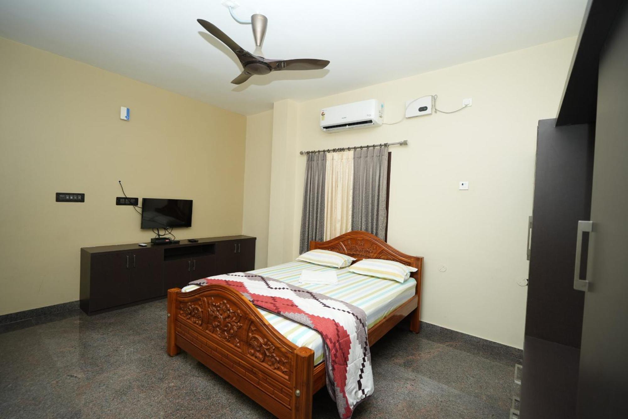 Goutham Residency Hotel Kadalur ภายนอก รูปภาพ